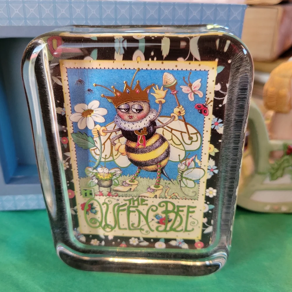 Mary Engelbreit Queen Bee Paperweight ~Whimsical & Fun! ~ Metallic Accent ~ Cute